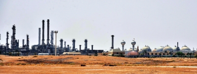 沙特阿拉伯首都利雅得附近的一处沙特阿美石油公司的石油设施。新华社照片